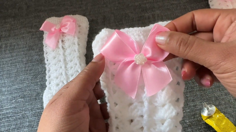 Easy Crochet Baby Socks Pattern 6