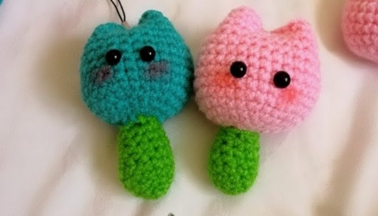 Easy Crochet Tulip Amigurumi Pattern 7
