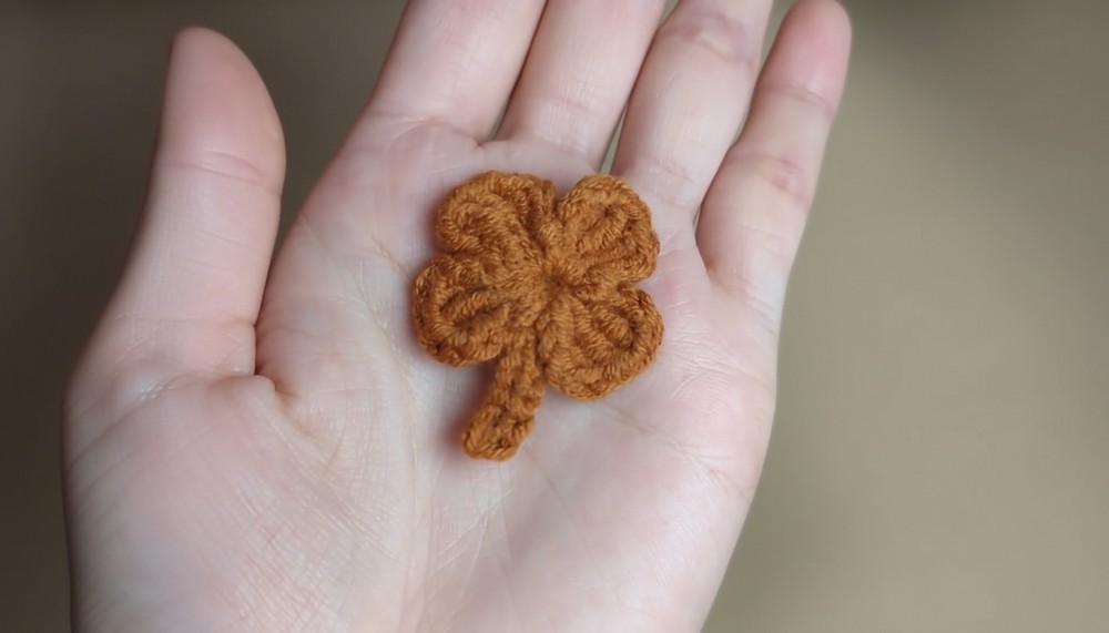 Mini Crochet Lucky Four-Leaf Clover Pattern 7