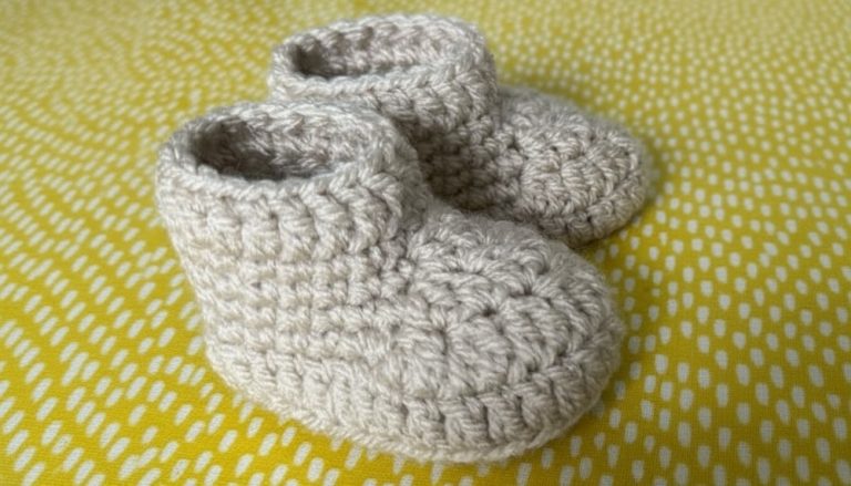 Quick Crochet Baby Boots Pattern 8