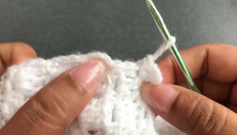 Quick & Easy Crochet Blanket Pattern 4