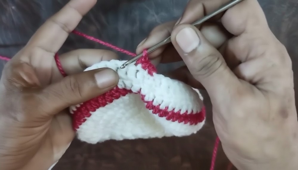 Simple Crochet Baby Sun Hat Pattern 3