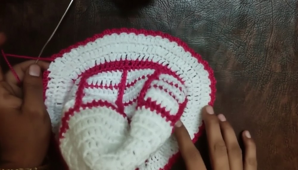 Simple Crochet Baby Sun Hat Pattern 6