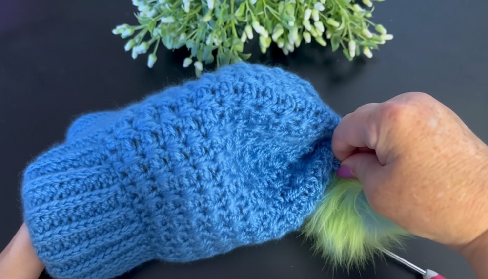 Super Easy Crochet Baby Hat Pattern for Cozy Baby Essentials - The Newlywed